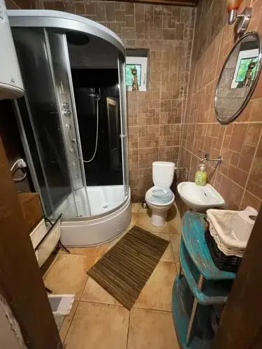 Studio Colonial