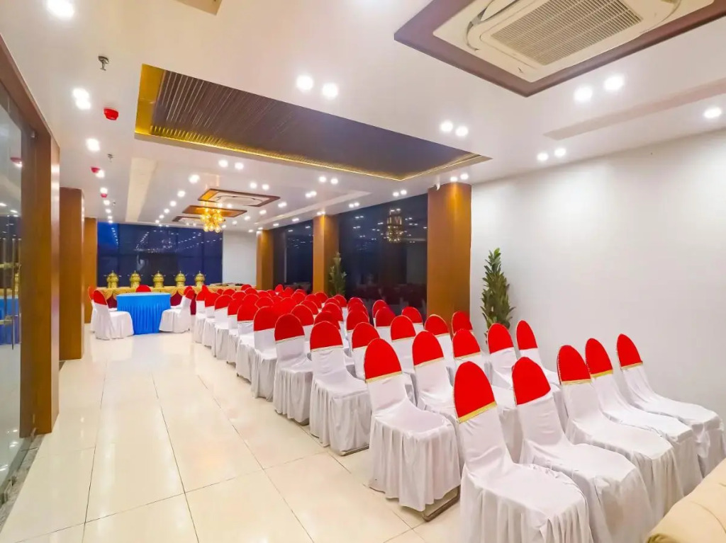Fabhotel Palash
