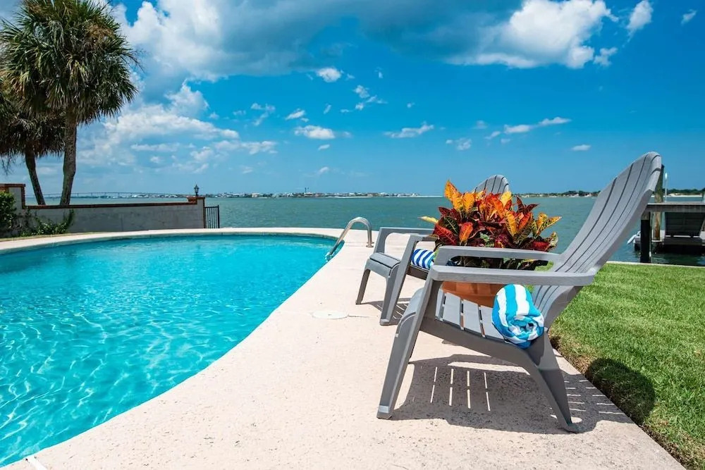 Davis Shores