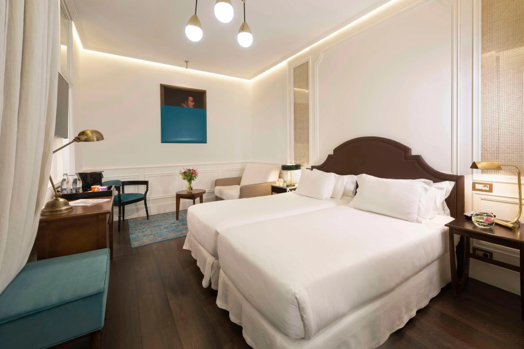 Boutique Hotel H10 Villa de la Reina