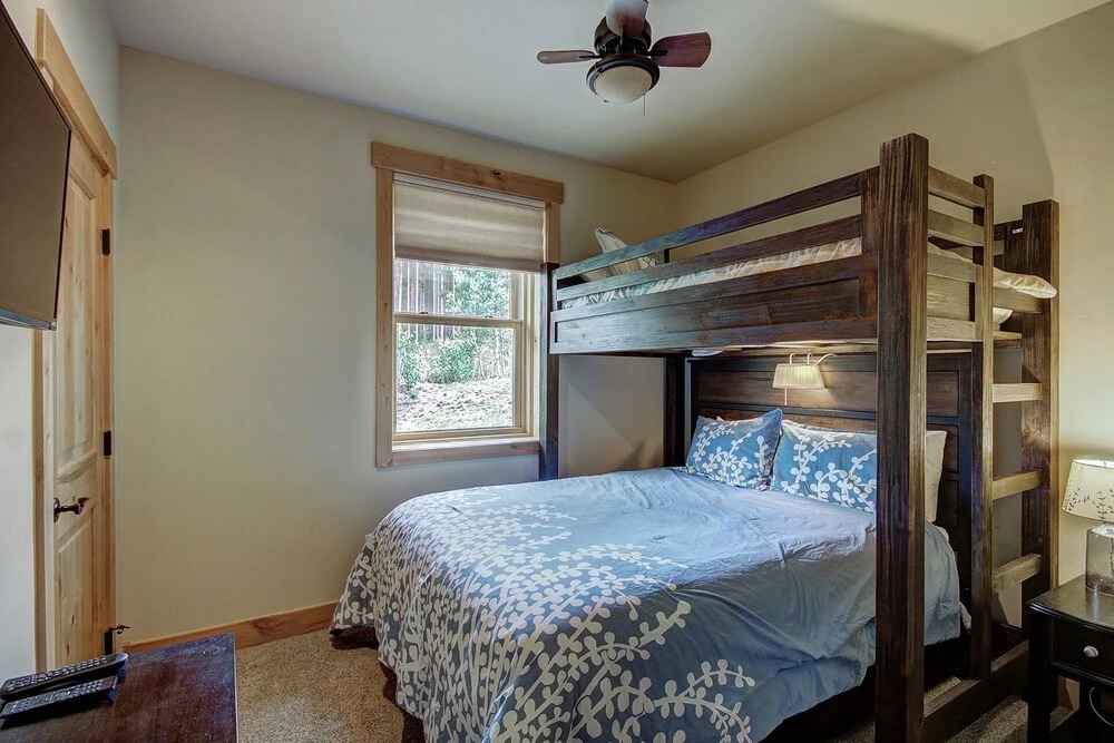 Maggie Point 3 Bedroom Townhouse by RedAwning