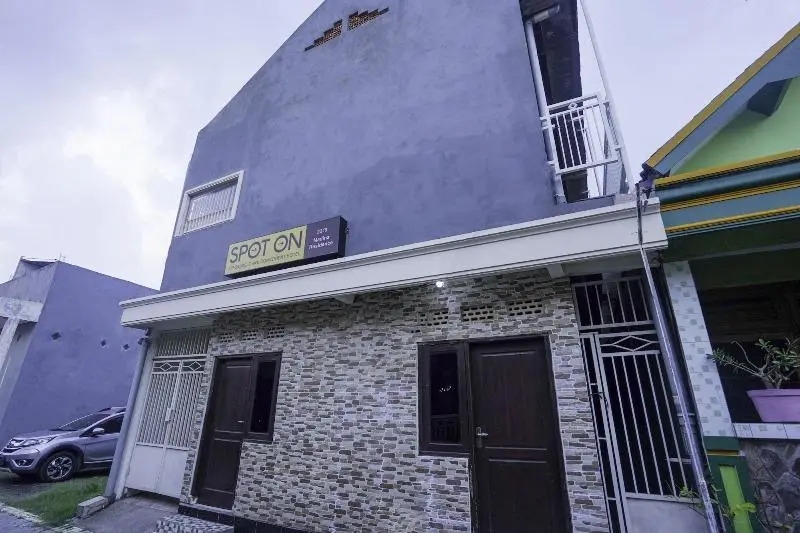 Spot on 2219 Madina Residence