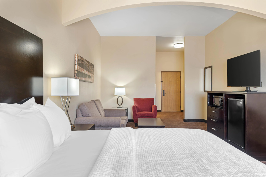 Best Western Plus Capital Inn