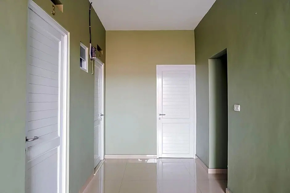 KoolKost Syariah near Green Pramuka Square Mall - Minimal Stay 6 Nights