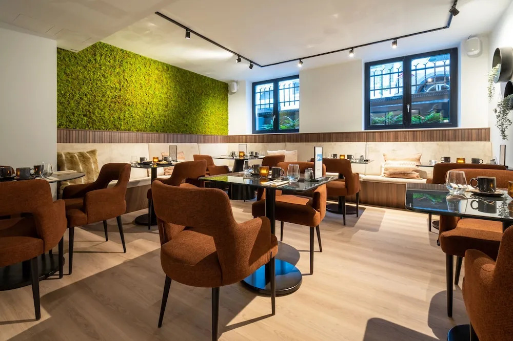 ONE TWO FOUR - Hotel & Spa
