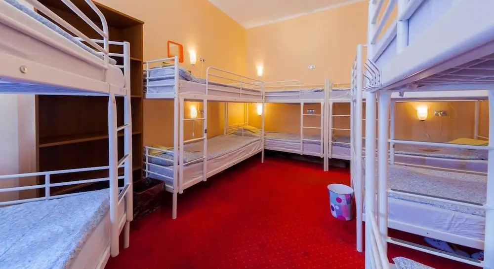 Red Hostel - Adults Only