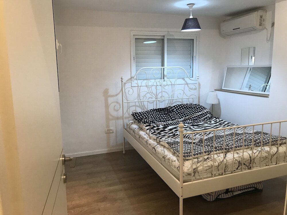 Apartment Lilas | 3BR | Tel Aviv | Seaside | Ha'Rav Kook St | #TL51