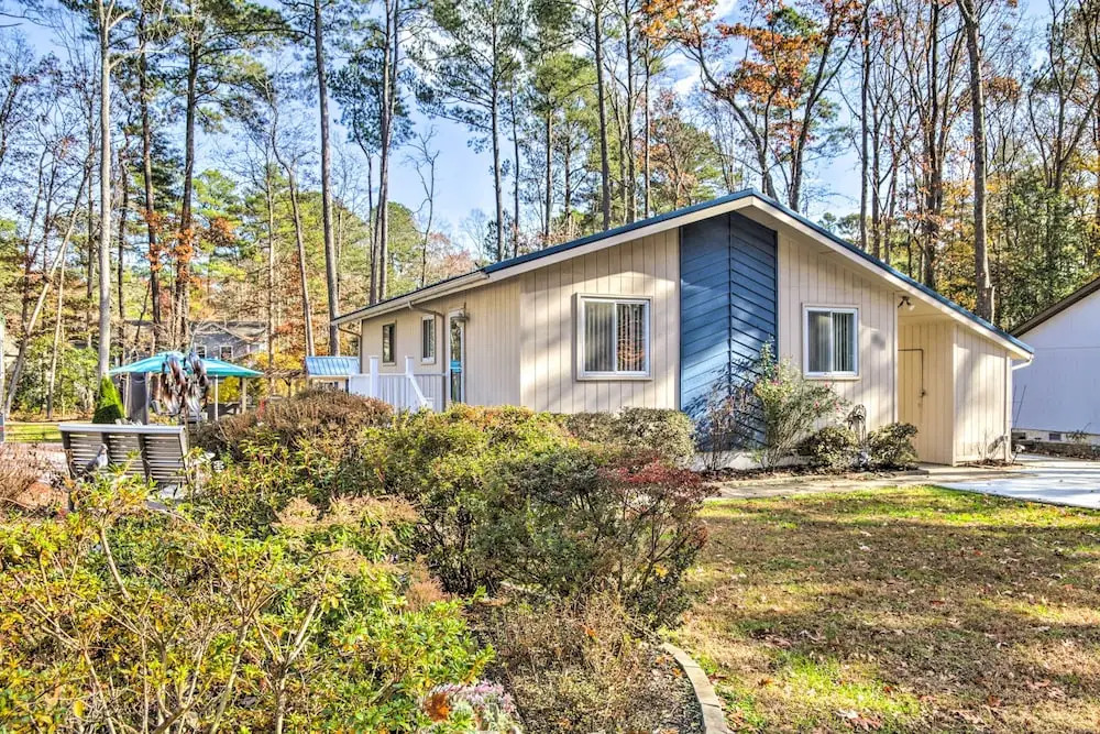 9 Mi to Ocean City Beaches: Retreat w/ Patio