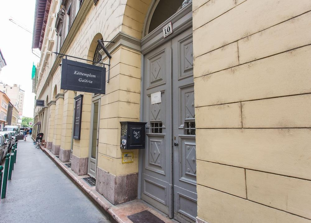 Niceplace Apartments