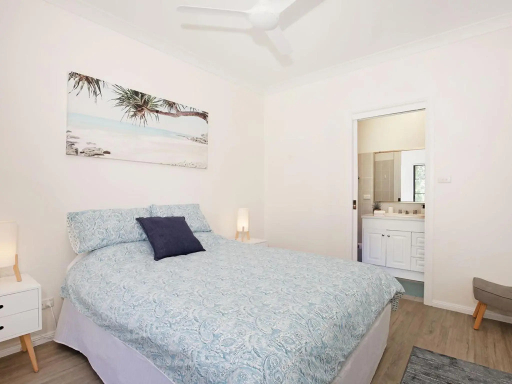 Bayview I Absolute Waterfront with Jetty I 5 Mins to Hyams Beach