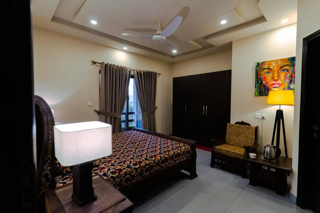 2 Bedroom Appartment Near Airport & Moterway
