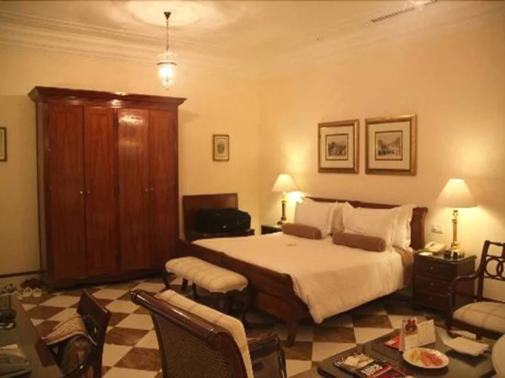 Palette by CheckIn Royal Retreat Delhi Formerly Imperial Villas