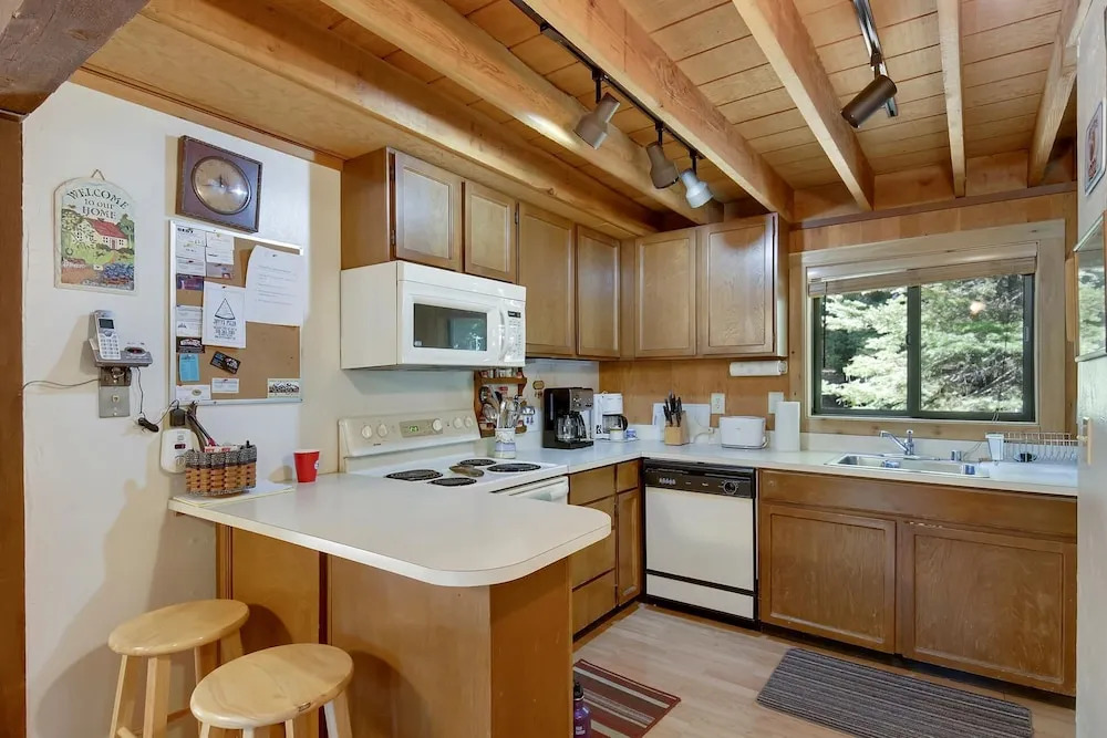 Barking Pine Cabin 915 2 Bedrooms 2 Bathrooms Cabin