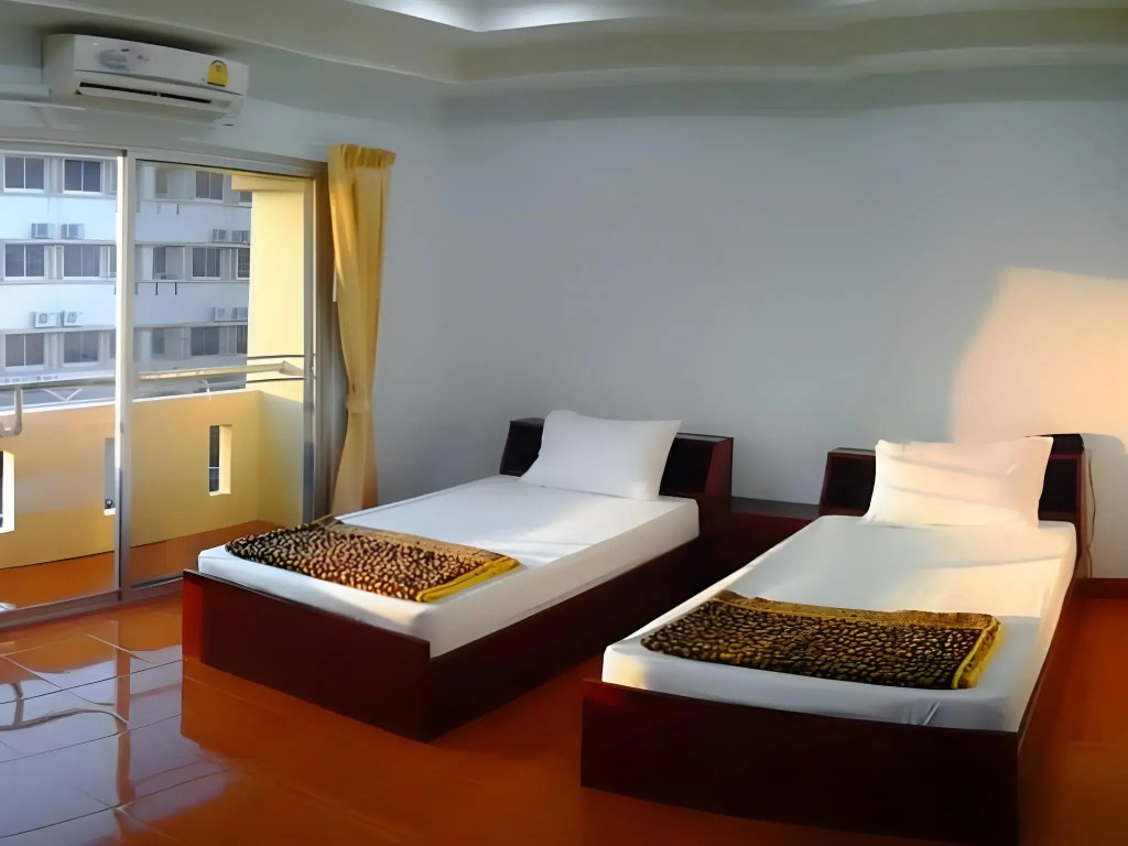 Chanthanee Hotel
