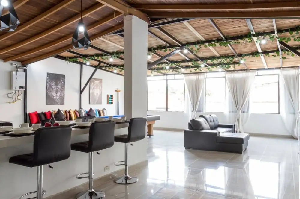 Penthouse 3rd Floor Lleras