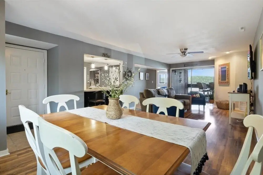 Spacious Pet-friendly Lakeview Condo w/ Boat Slip & Pools