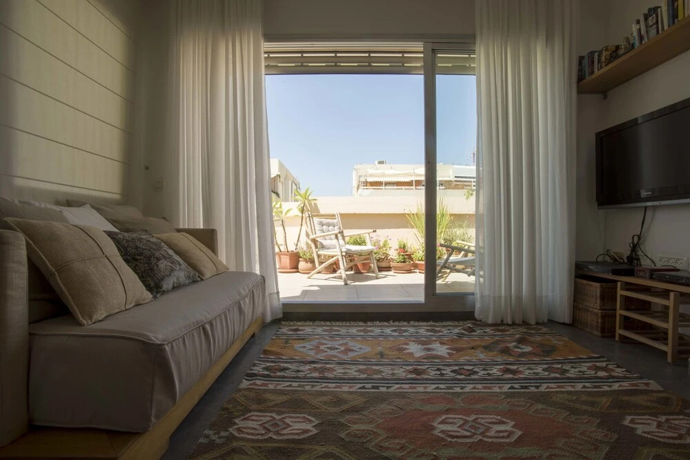 Sasson & Co Luxury Roof by Rothschild