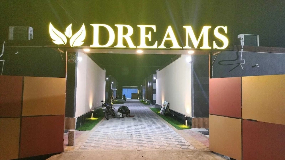 Dreams - Mahabalipuram