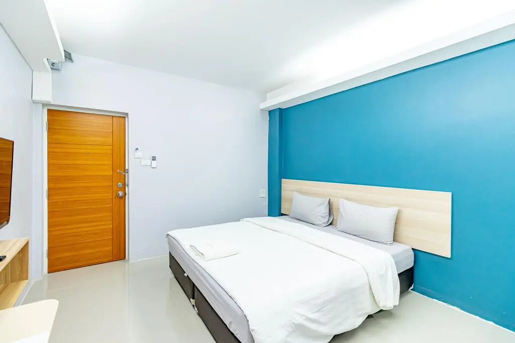 Your Place Hotel