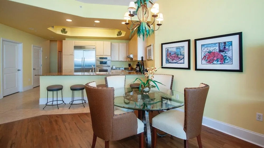 Crbph11 3 Bedroom Condo