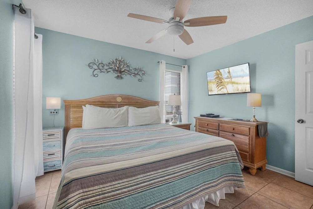 Sandpiper 1C- Stylish Gulf-side Affordable