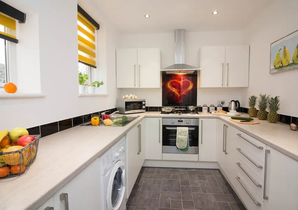 Newly Refurbished 3 Bedroom House