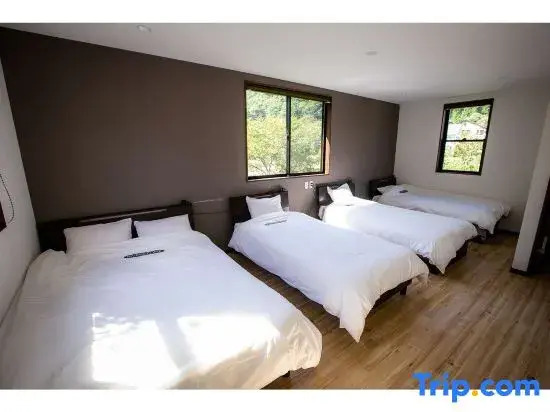 Minakami Campground Riverstone