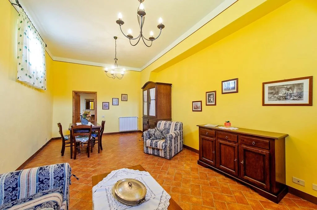 Colle Di Mezzo