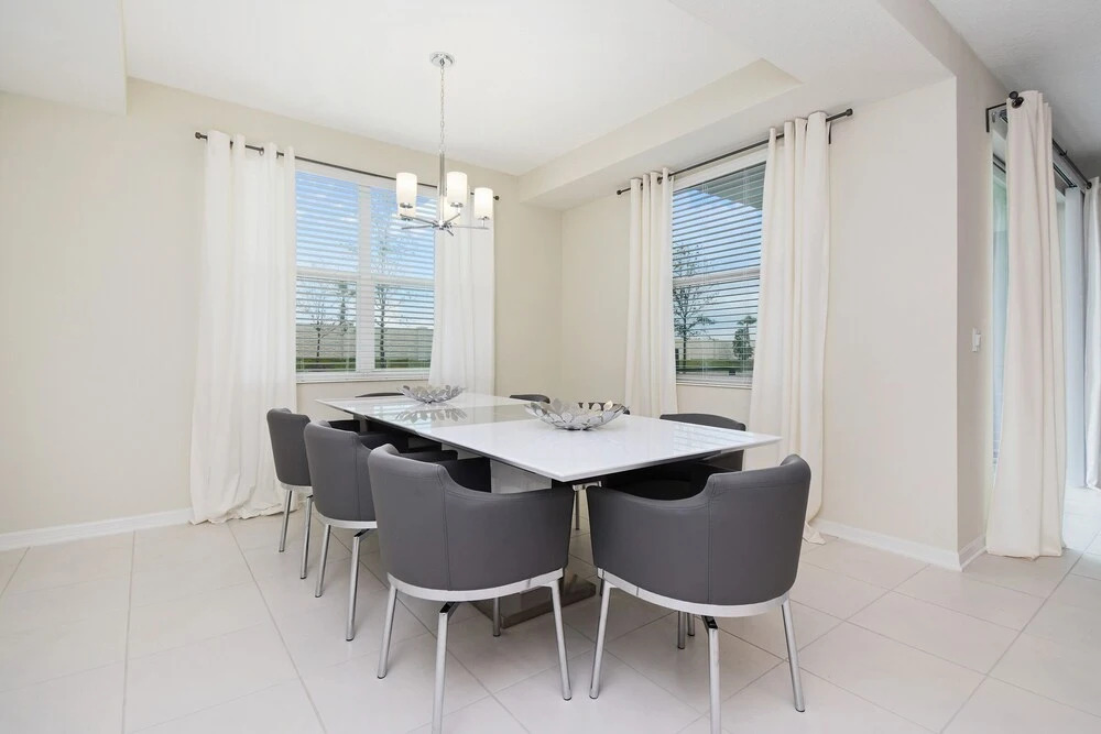 106 Apartment Storey Lake  44309 / 46929