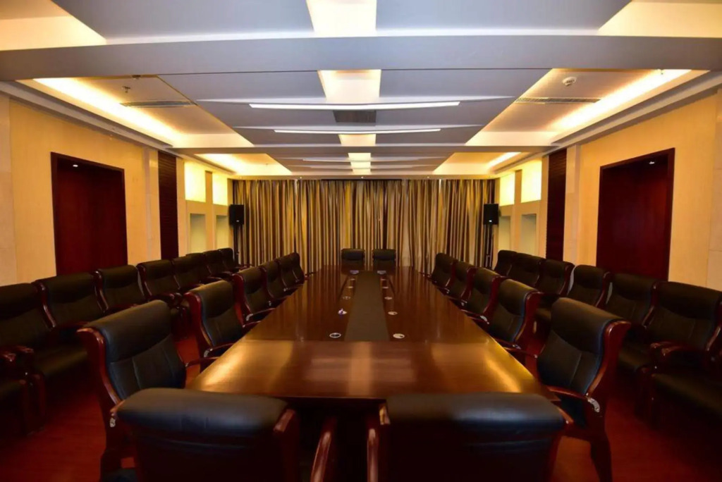 Yuxi Jiangxin E-Sports Hotel