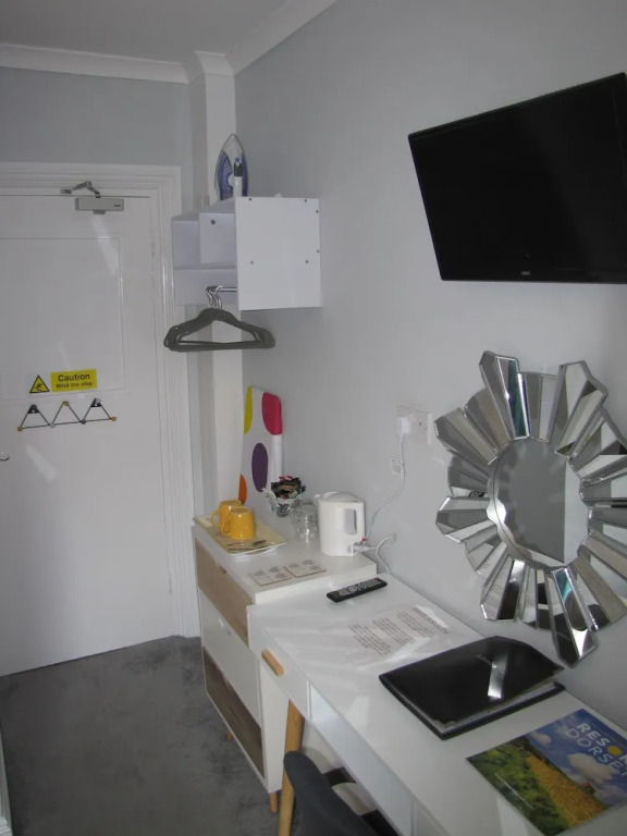 Ashmira Guest House