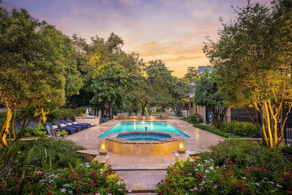 Sophies Gasthaus - Luxury Boutique Hotel in Downtown New Braunfels