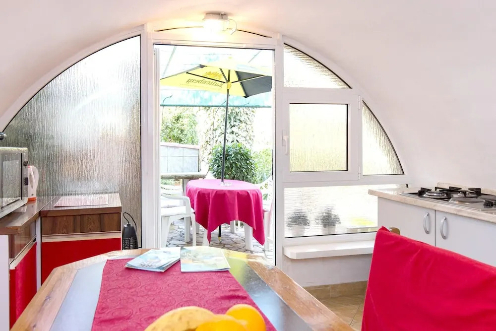 Apartment With one Bedroom in Skrpčići, With Enclosed Garden and Wifi - 500 m From the Beach