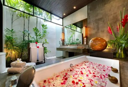 bunga one seminyak