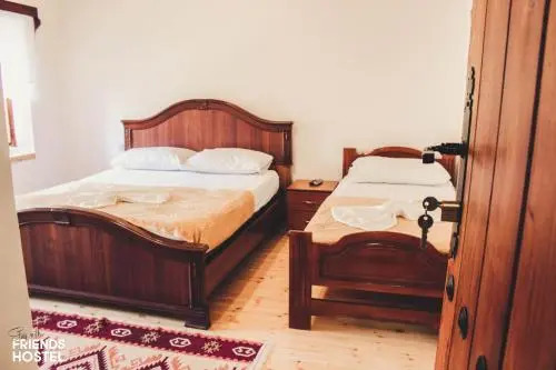 Friends Guesthouse & Hostel