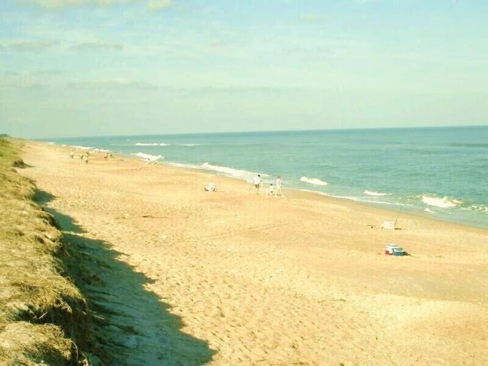 Beach Whisper, 4 Bedrooms, Sleeps 9, Beach Front, HDTV, WiFi