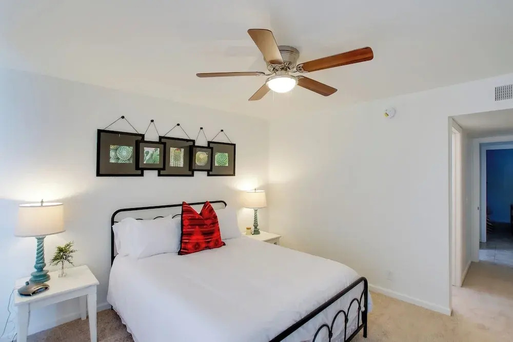 Phoenix Home: Golf, Hike, & Explore Downtown!