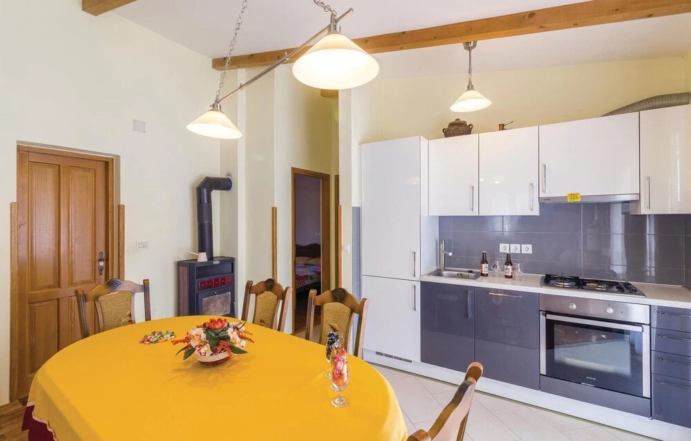 Gorgeous Home In Sikici