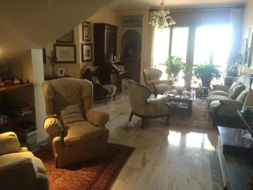 Baione HQ
