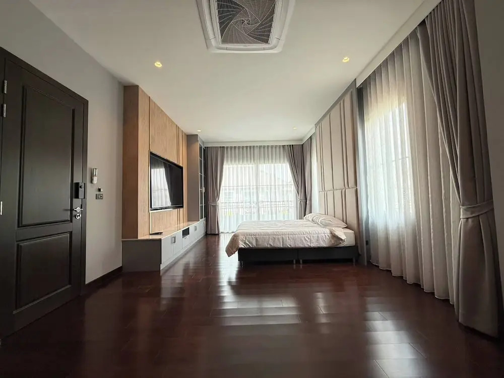 House Near Suvarnabhumi Airport