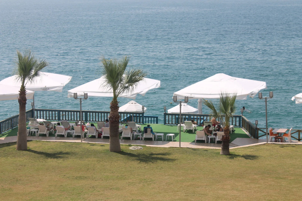 Lamos Resort Hotel & Convention Center