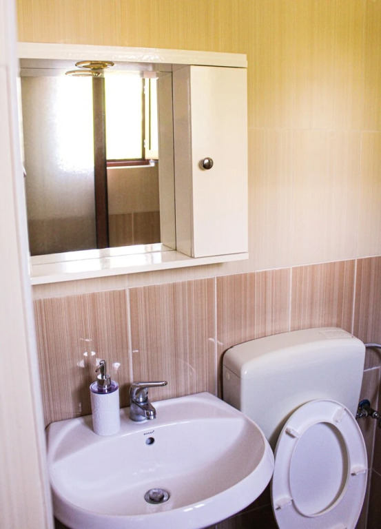 Kamberi Hotel & Apartments