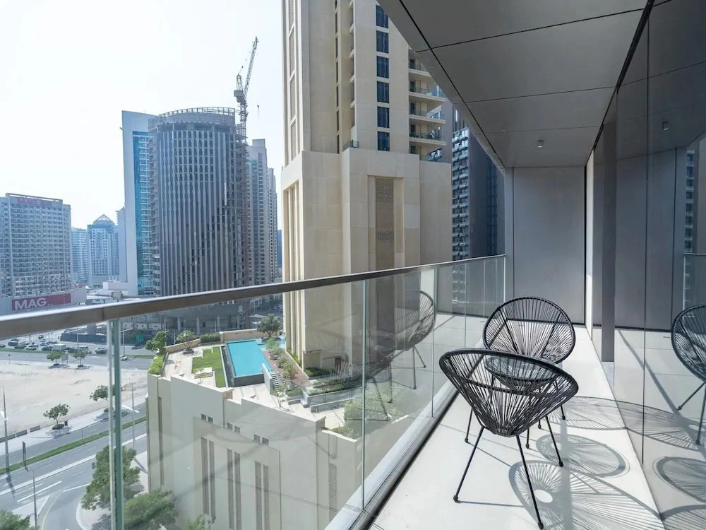 Luxurious & Stylish Apartments Across Dubai Mall - Burj Khalifa - City Views