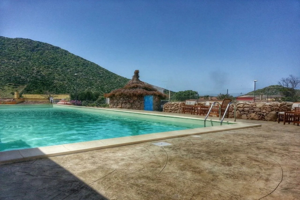 Sa Corti De Sa Perda Piscinas