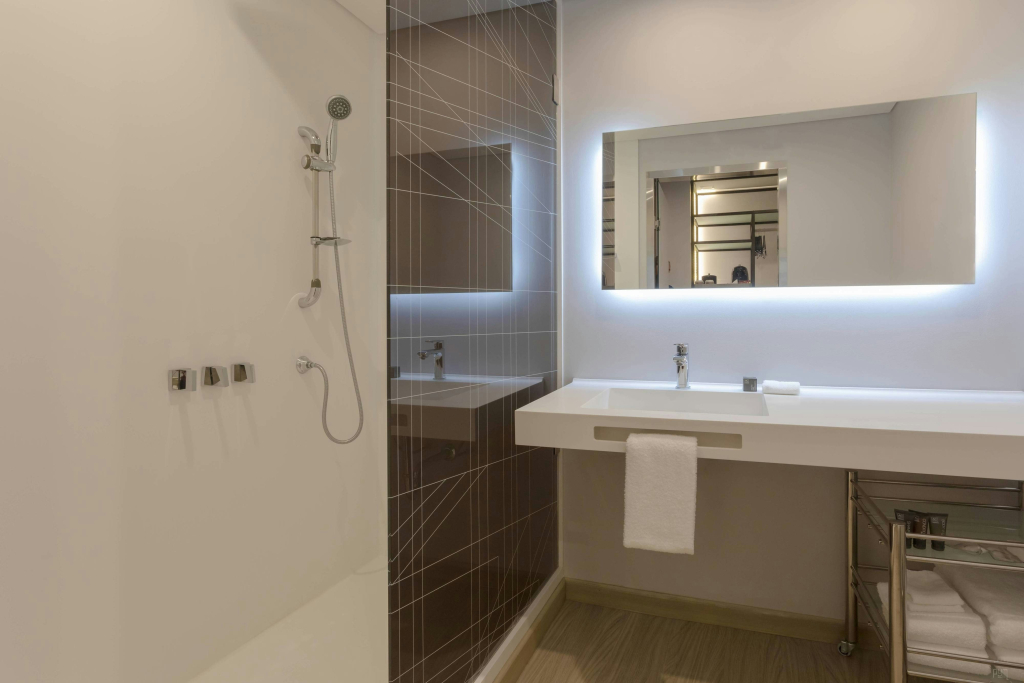 AC Hotel By Marriott Santa Marta