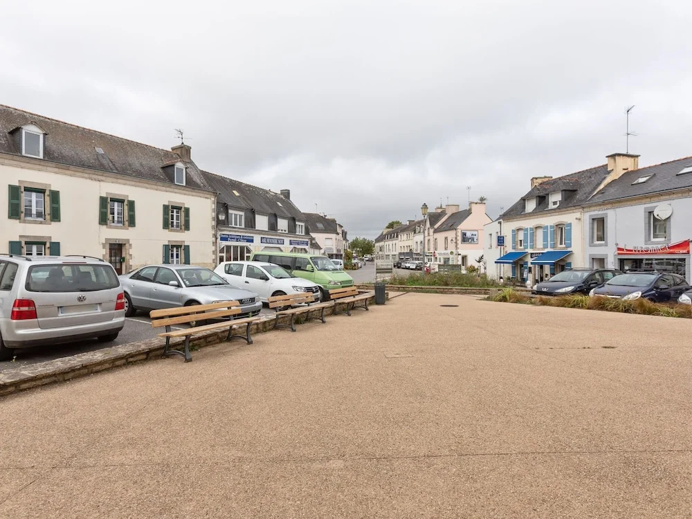Lovely Holiday Home in Bannalec for Family With Garden