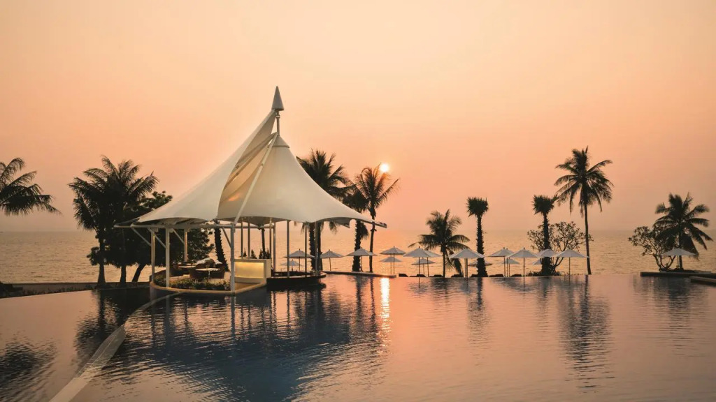 Movenpick Residence/Beach Access/2BR/Luxury Stay