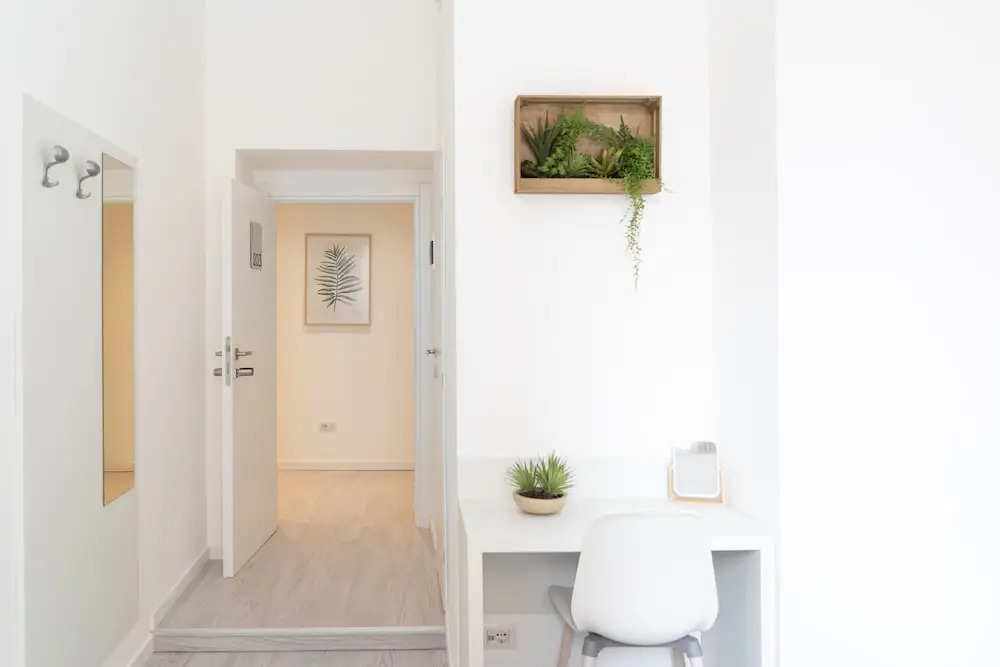 White Gioberti Apartments