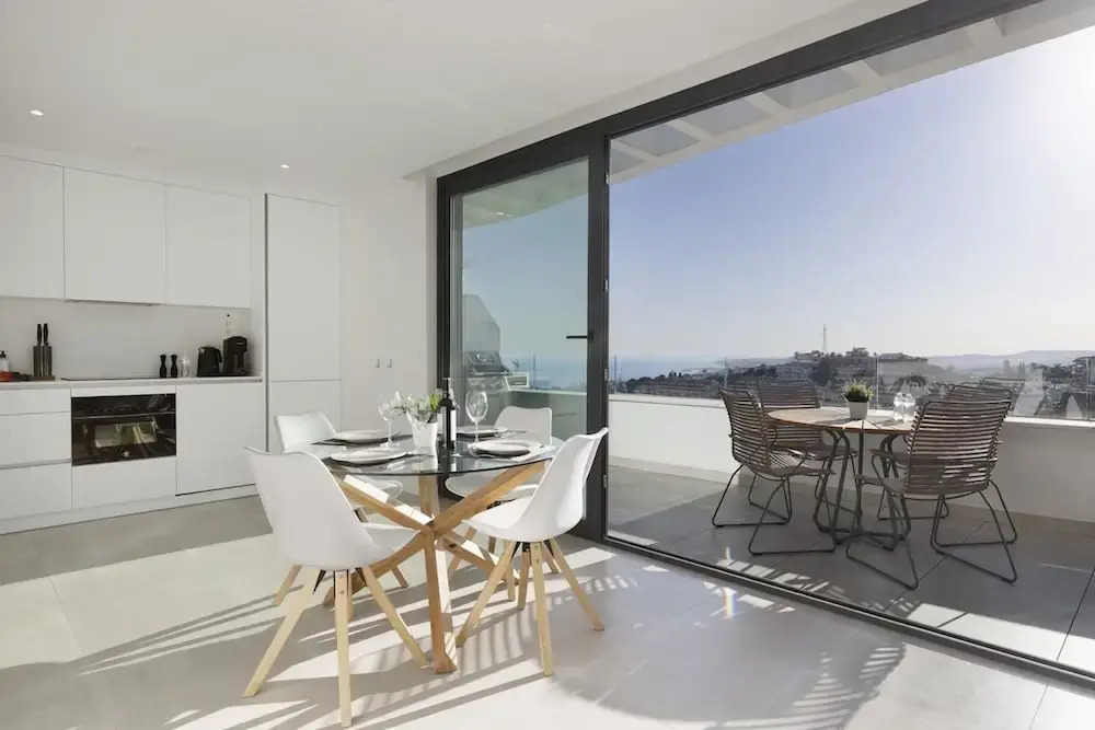 Sunset Top Floor Apartment Higueron