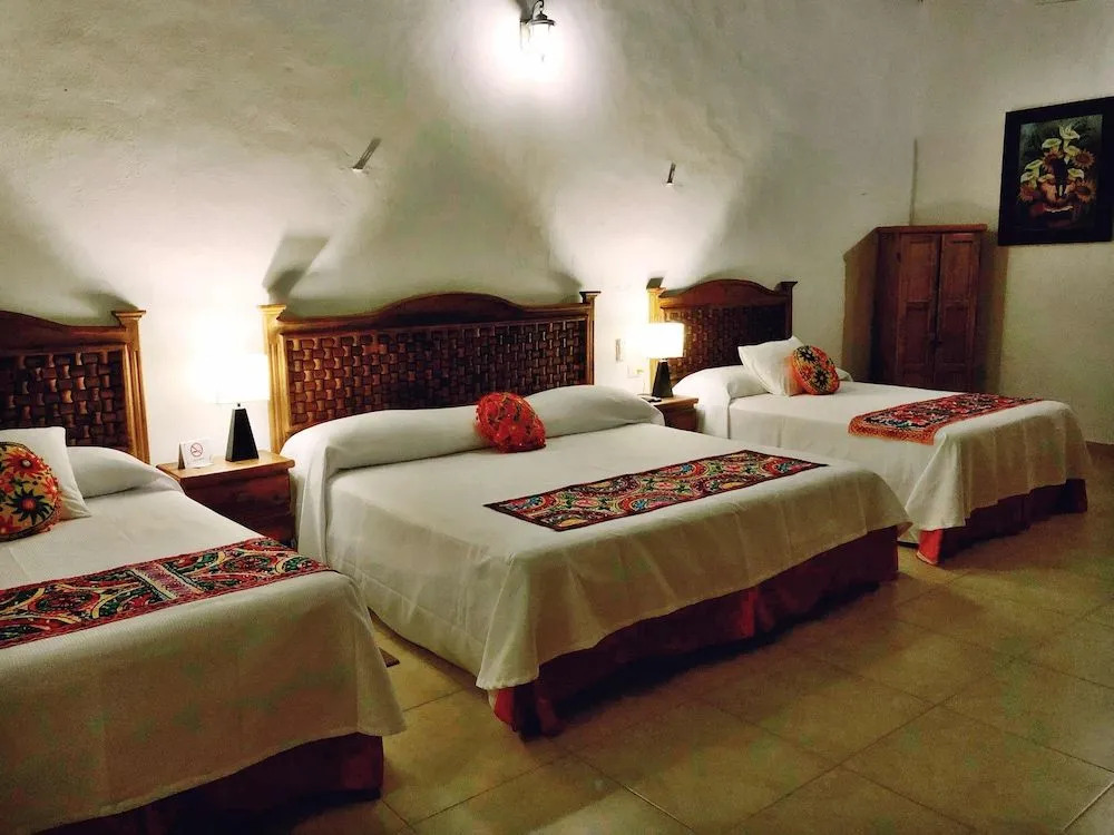Hotel Real Colonial